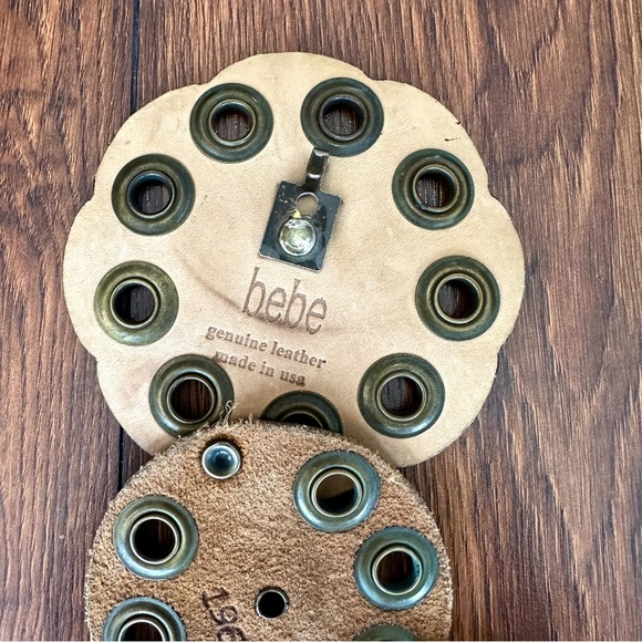 Bebe vintage genuine leather circle belt - size S/M - Picture 4 of 5